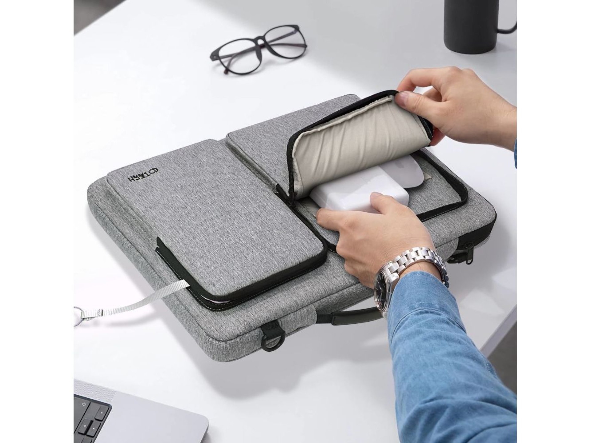 Mochila para laptop Tech-Protect Defender 13-14 - Cinza
