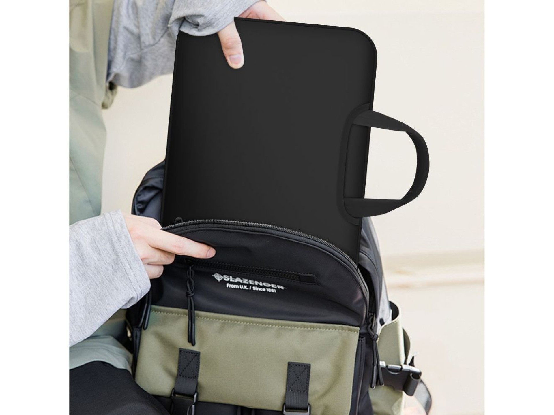 Mochila para laptop 13-14 Tech-Protect em neoprene - Preta