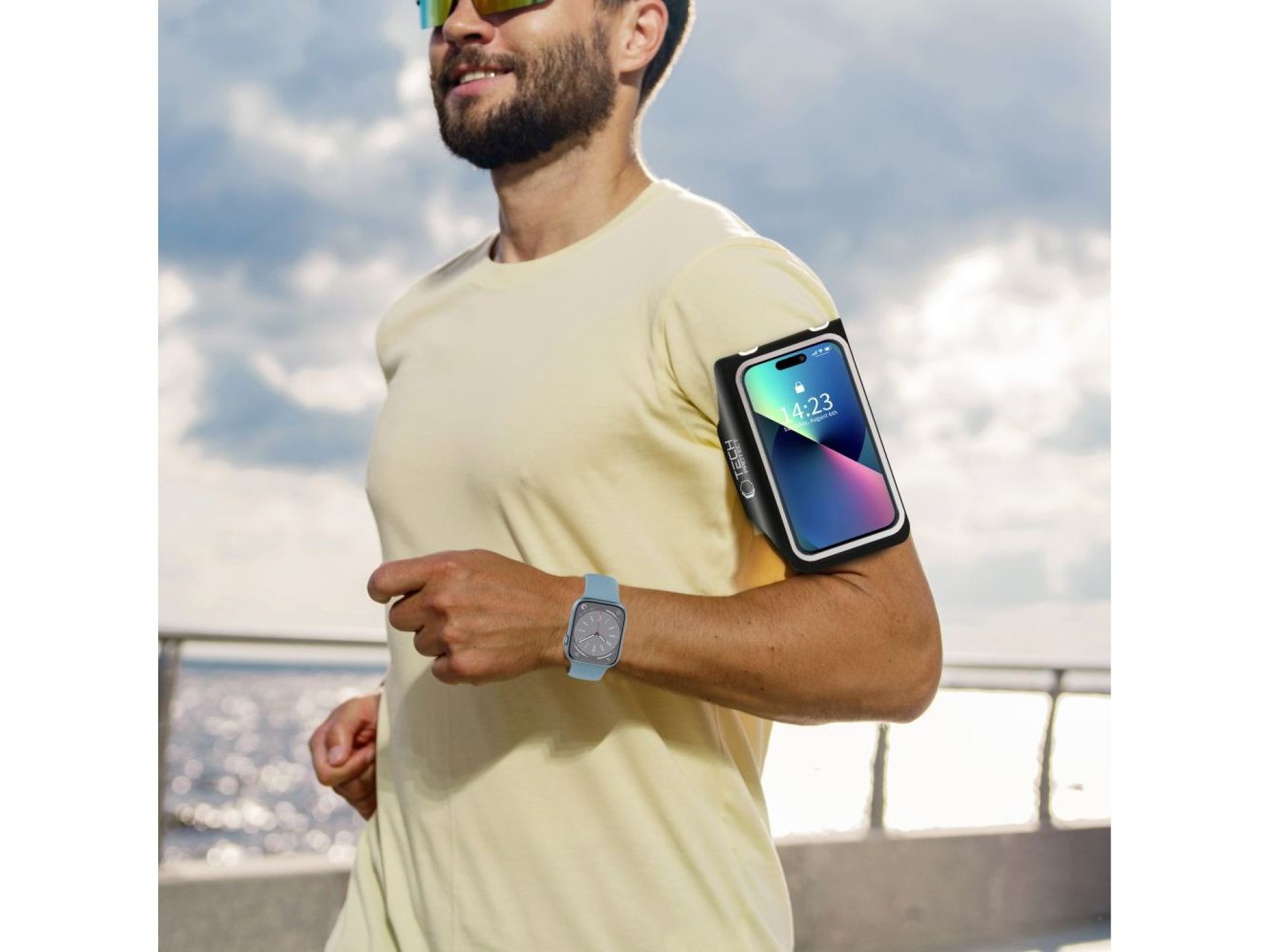 Funda de hombro Tech-Protect M5 Armbend - Negra