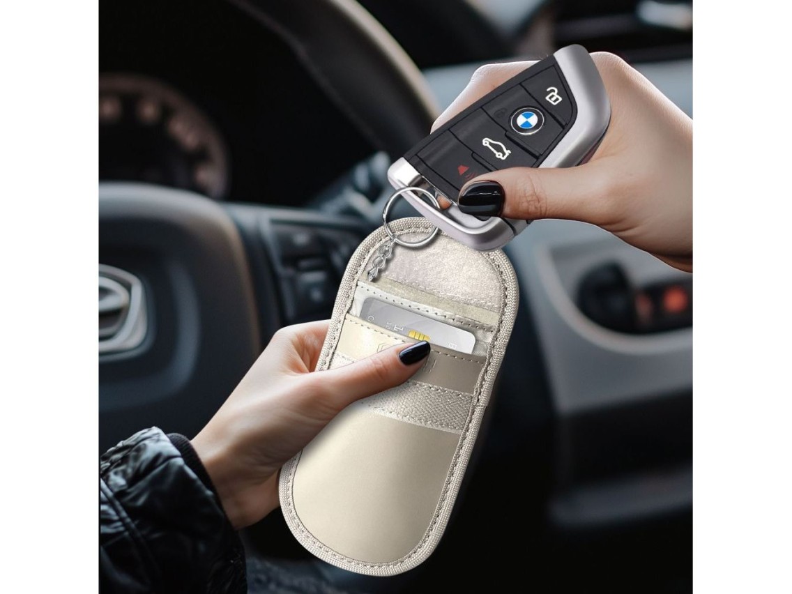 Tech-Protect KLR100 RFID Blocking Car Key Case - Beige