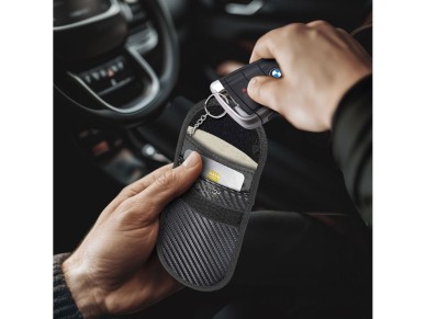 Tech-Protect KLR100 RFID Blocking Car Key Case - Black - Carbon