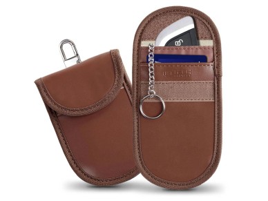 Capa para chave de carro Tech-Protect KLR100 com bloqueio RFID - Marrom Capa para chave de carro Tech-Protect KLR100 com bloqueio RFID - Marrom