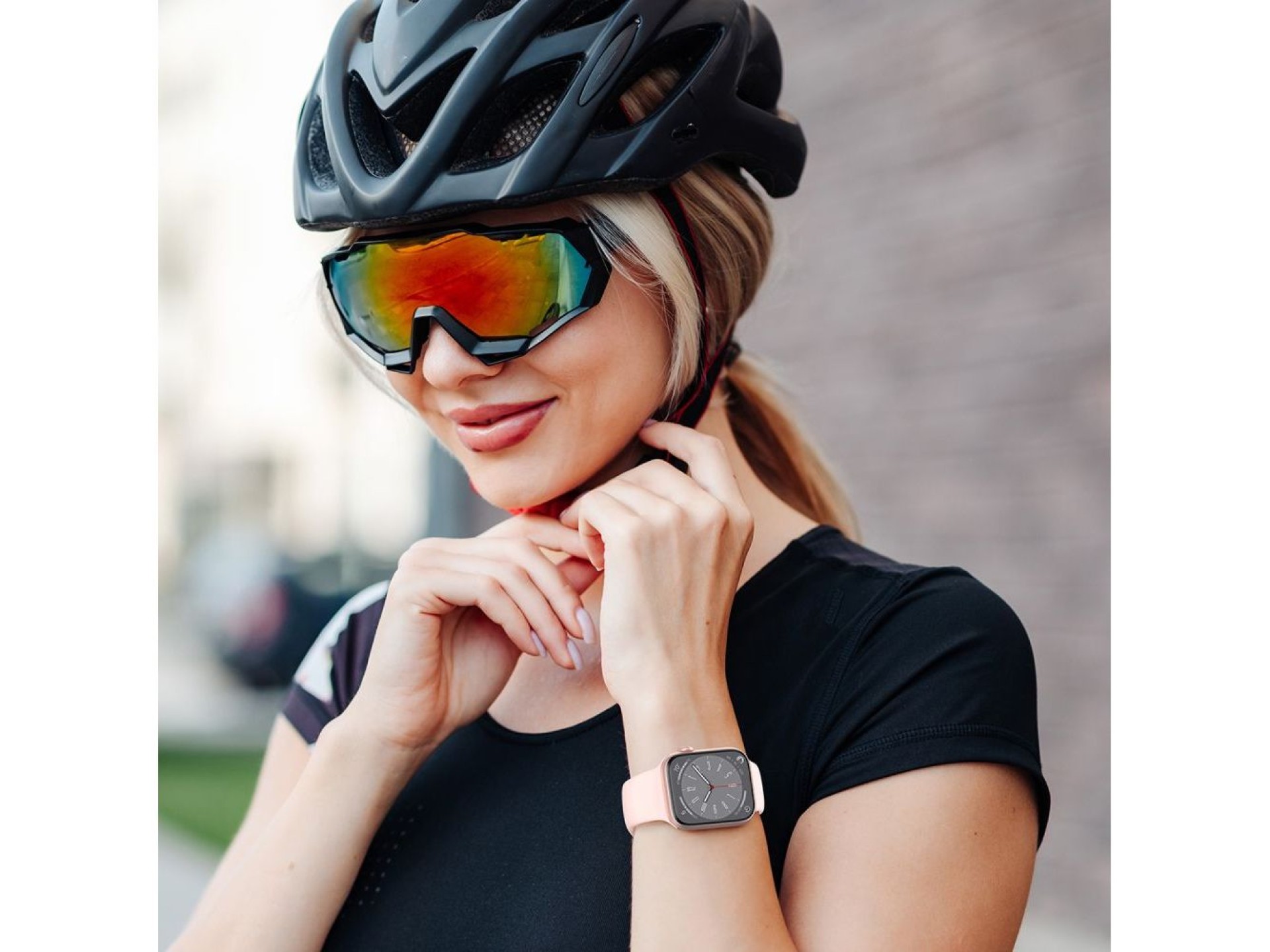 Tech-Protect Silicone Strap for Apple Watch 4 / 5 / 6 / 7 / 8 / 9 / SE (38 / 40 / 41 mm) - Black
