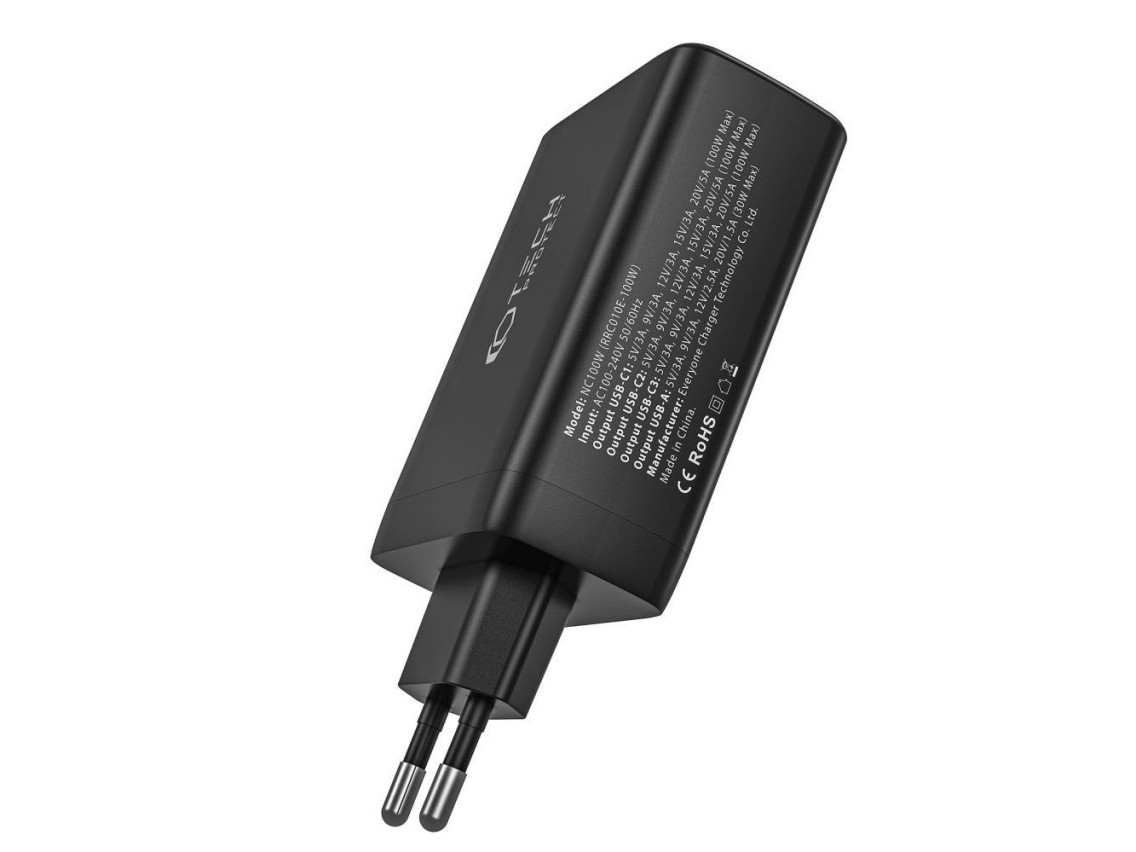 Cargador Tech-Protect NC100W-GAN GaN 3x USB-C PD 100W / USB-A QC 3.0 - blanco