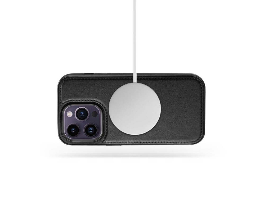 Tech-Protect Wallet MagSafe case for iPhone 15 - black