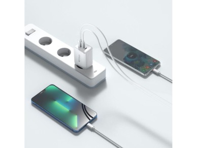 Carregador Tech-Protect C65W 2x USB-C PD 65W / USB-A QC 3.0 - branco