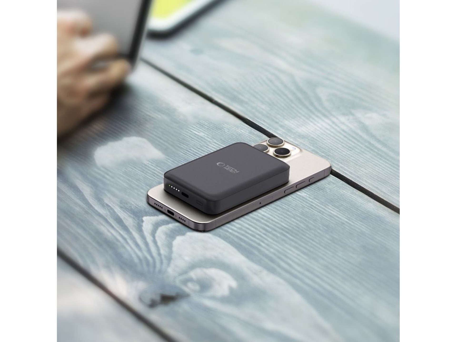 Batería externa Tech-Protect LifeMag PB11 con MagSafe, 10000 mAh, 15 W, puerto USB-C - color negro +