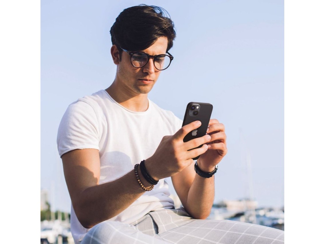 Protetor de câmera Spigen Glas.tR EZ Fit Optik para iPhone 14 / Plus / 15 / Plus - Preto (2 unidades