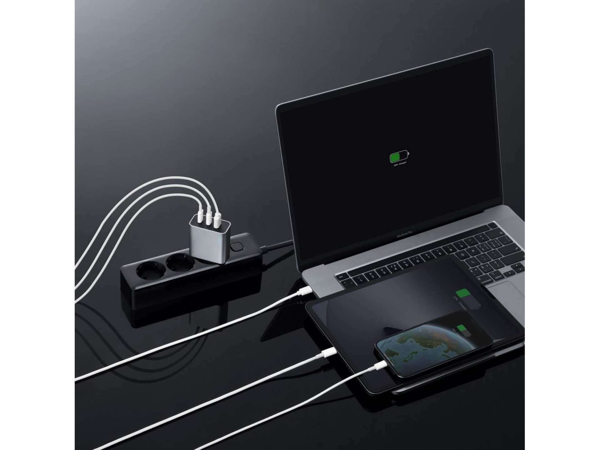 Cargador de pared Cuktech de 65 W GaN con 2 puertos USB-C y 1 puerto USB-A - Gris