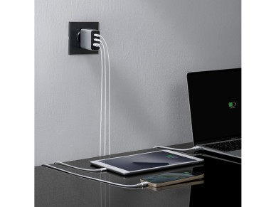 Cargador de pared Cuktech de 65 W GaN con 2 puertos USB-C y 1 puerto USB-A - Gris