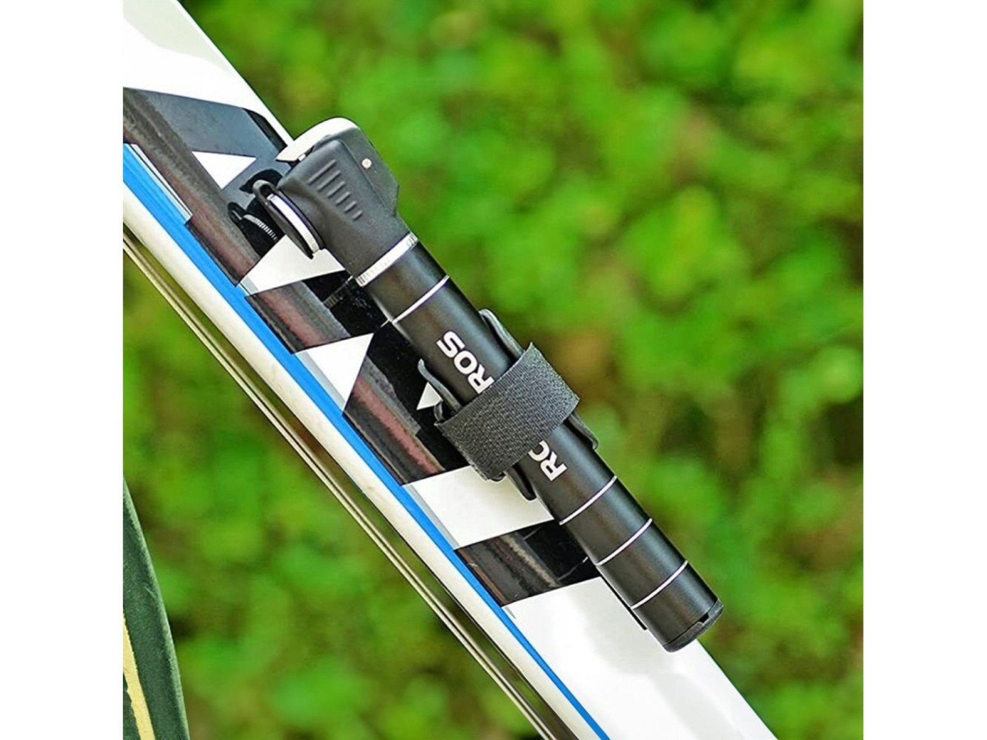 Bomba de bicicleta Rockbros JG-1040B pequeña - negra
