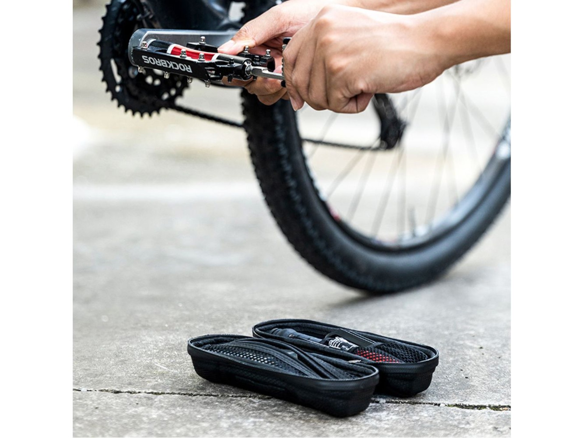 Bolsa para bicicleta Rockbros 30990003001 com suporte para garrafa de água - preta