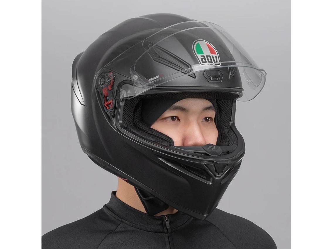 Rockbros YPP037 cycling cap with cutouts for glasses - black