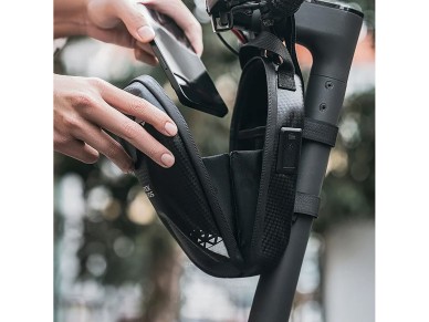 Rockbros bag 3011006301 for the handlebar of a bicycle or scooter 1.3 l - black Rockbros bag 3011006301 for the handlebar of a bicycle or scooter 1.3 l - black