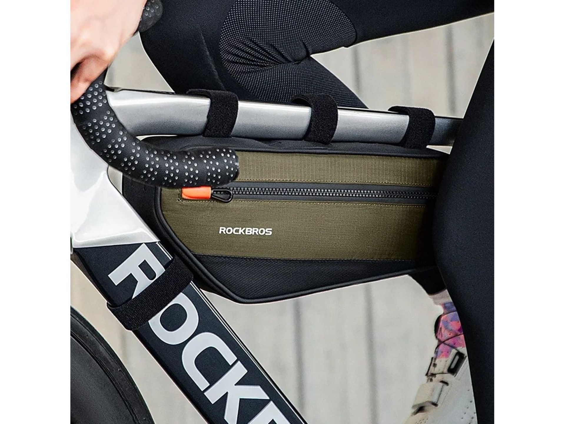 Rockbros 30120079001 bicycle bag for 1.7 l frame - green and black
