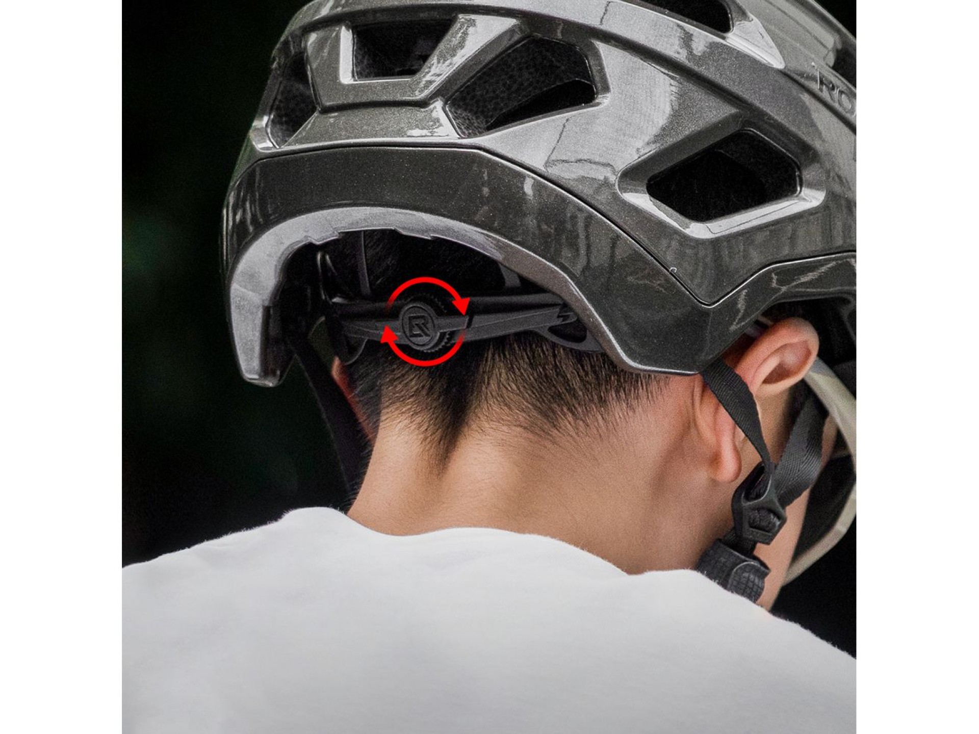 Capacete de ciclismo juvenil Rockbros LK-67 com viseira removível, tamanhos 54 a 58 cm - Cinza