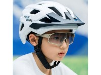 Capacete de ciclismo juvenil Rockbros LK-67 com viseira removível, tamanhos 54 a 58 cm - Branco Capacete de ciclismo juvenil Rockbros LK-67 com viseira removível, tamanhos 54 a 58 cm - Branco