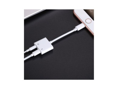Joyroom S-Y104 headphone adapter Lightning - Lightning / mini jack 3.5mm - white