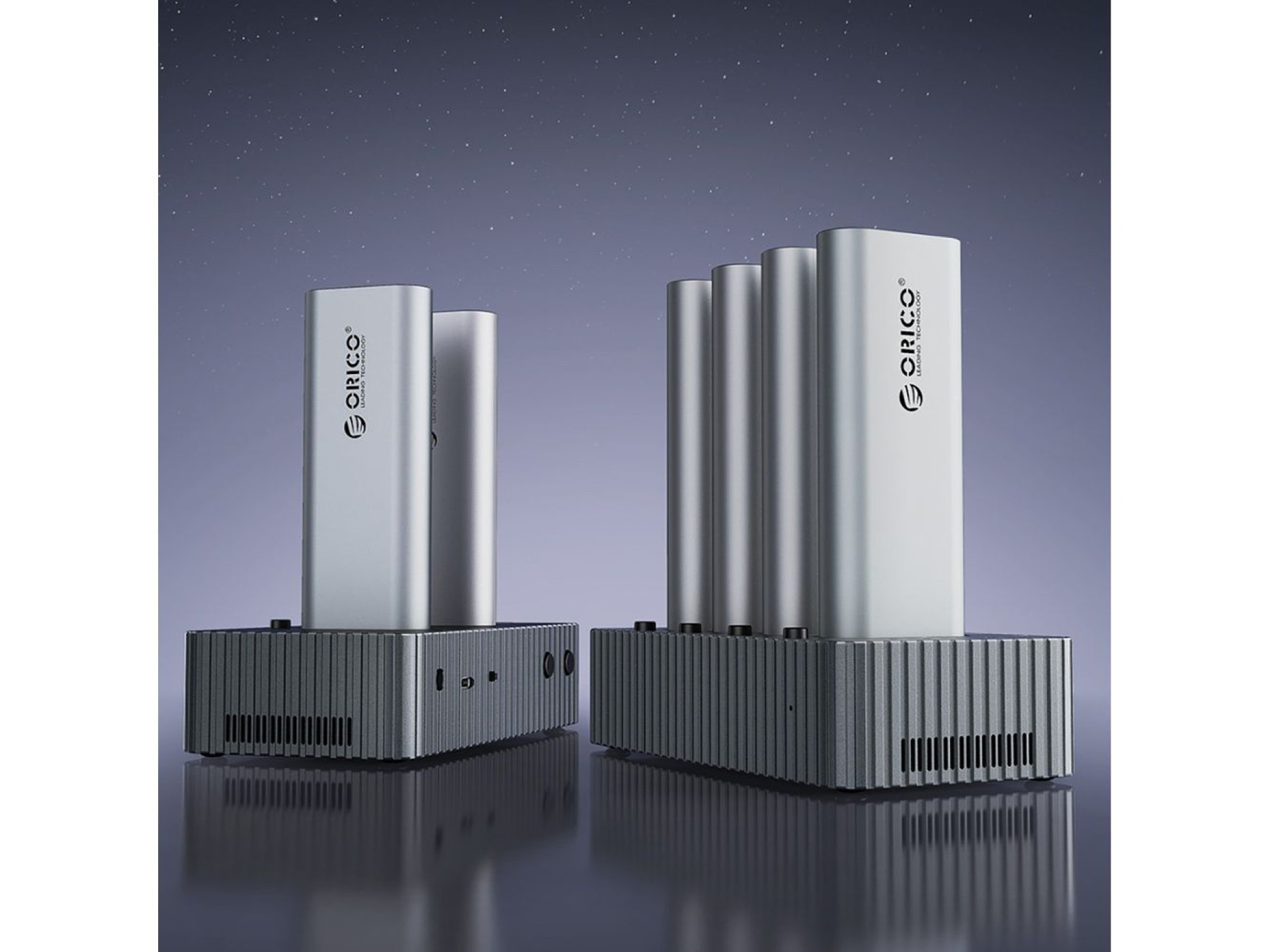 Estação de acoplamento Orico IT48N-C para 4 discos com função de clonagem M.2 NVMe - Cinza