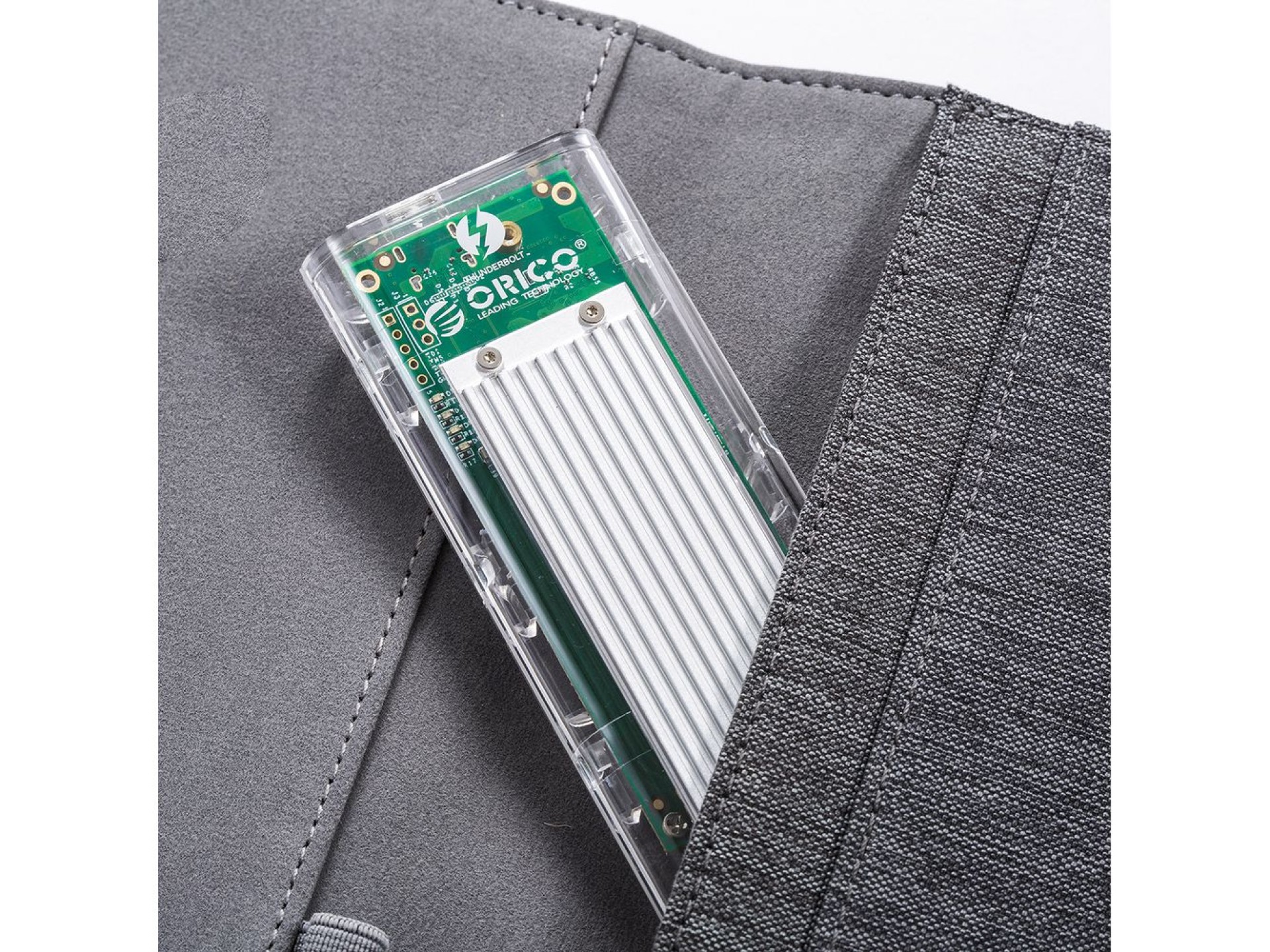 Unidade de disco Orico TCM2-C3 M.2 NVMe para USB-C 10Gb/s - Cinza
