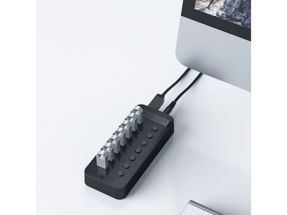Hub Orico CT2U3-13AB com 13 portas USB-A 3.0 e interruptores - Preto