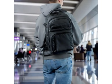 Mochila de viaje Wozinsky WPW-20L con bolsillo para port�til de 40x20x25 cm para la bodega del equip