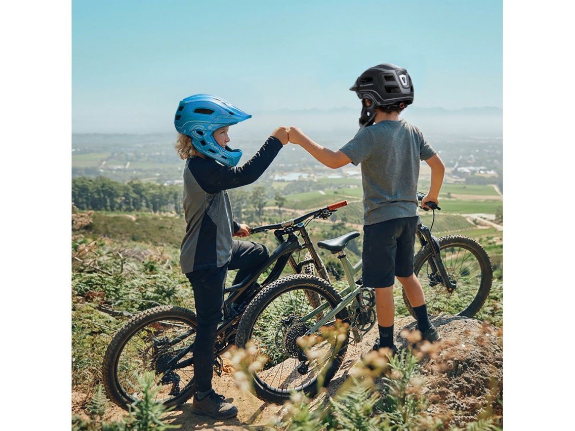 Capacete infantil Wozinsky para ciclismo, com face integral e luz traseira USB, tamanho P - Azul