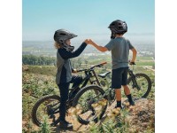 Capacete integral infantil Wozinsky para ciclismo com luz traseira USB - Tamanho P - Cinza Capacete integral infantil Wozinsky para ciclismo com luz traseira USB - Tamanho P - Cinza