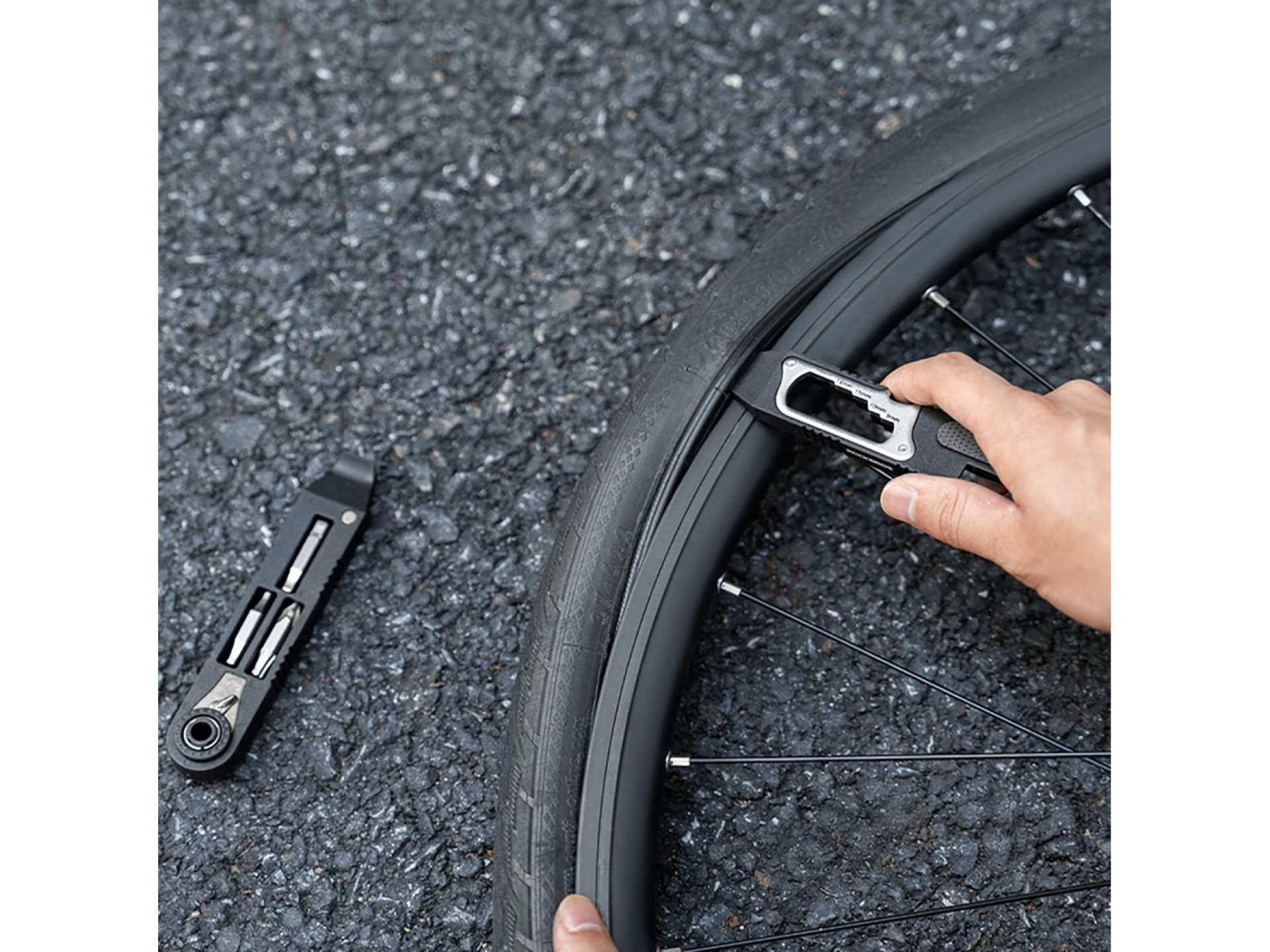 Wozinsky WZK-L2 14-in-1 Bicycle Tool Set, Multitool, Allen Keys, Tire Lever - Black