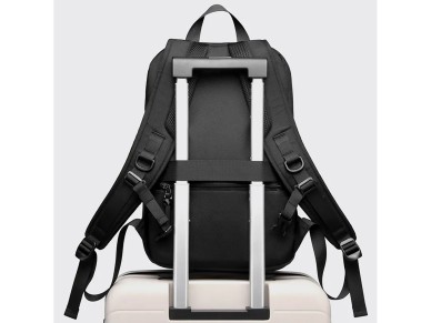 Mochila imperme�vel premium para laptop Wozinsky - Preta