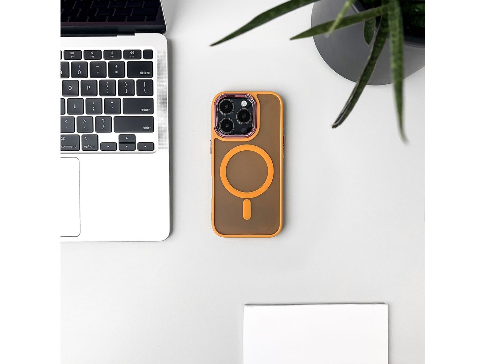 Capa Wozinsky Fashion com MagSafe para Samsung Galaxy S24 FE - Laranja