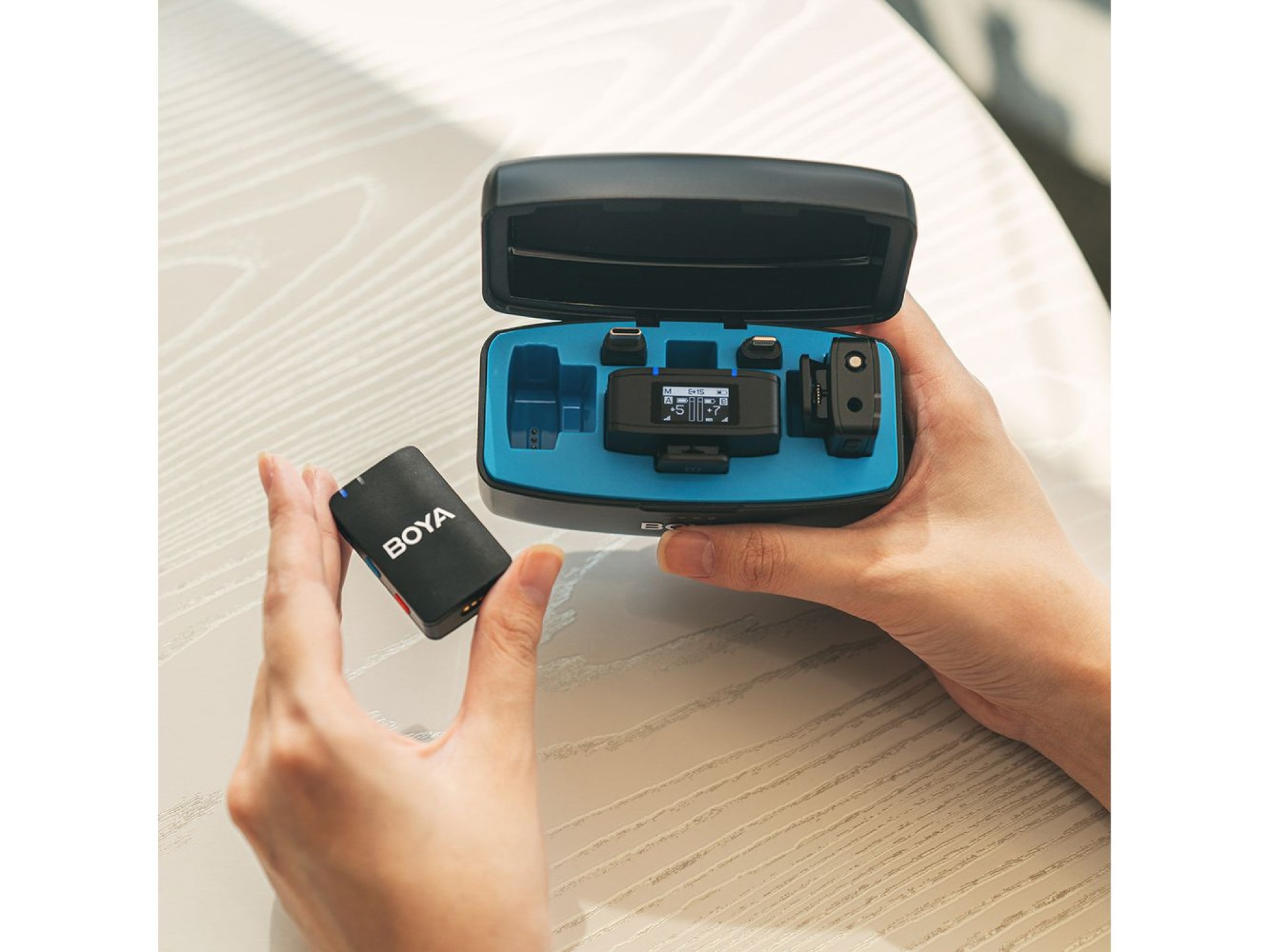 Microfones sem fio BOYA BOYAMIC 2-02 2,4 GHz USB-C - Preto
