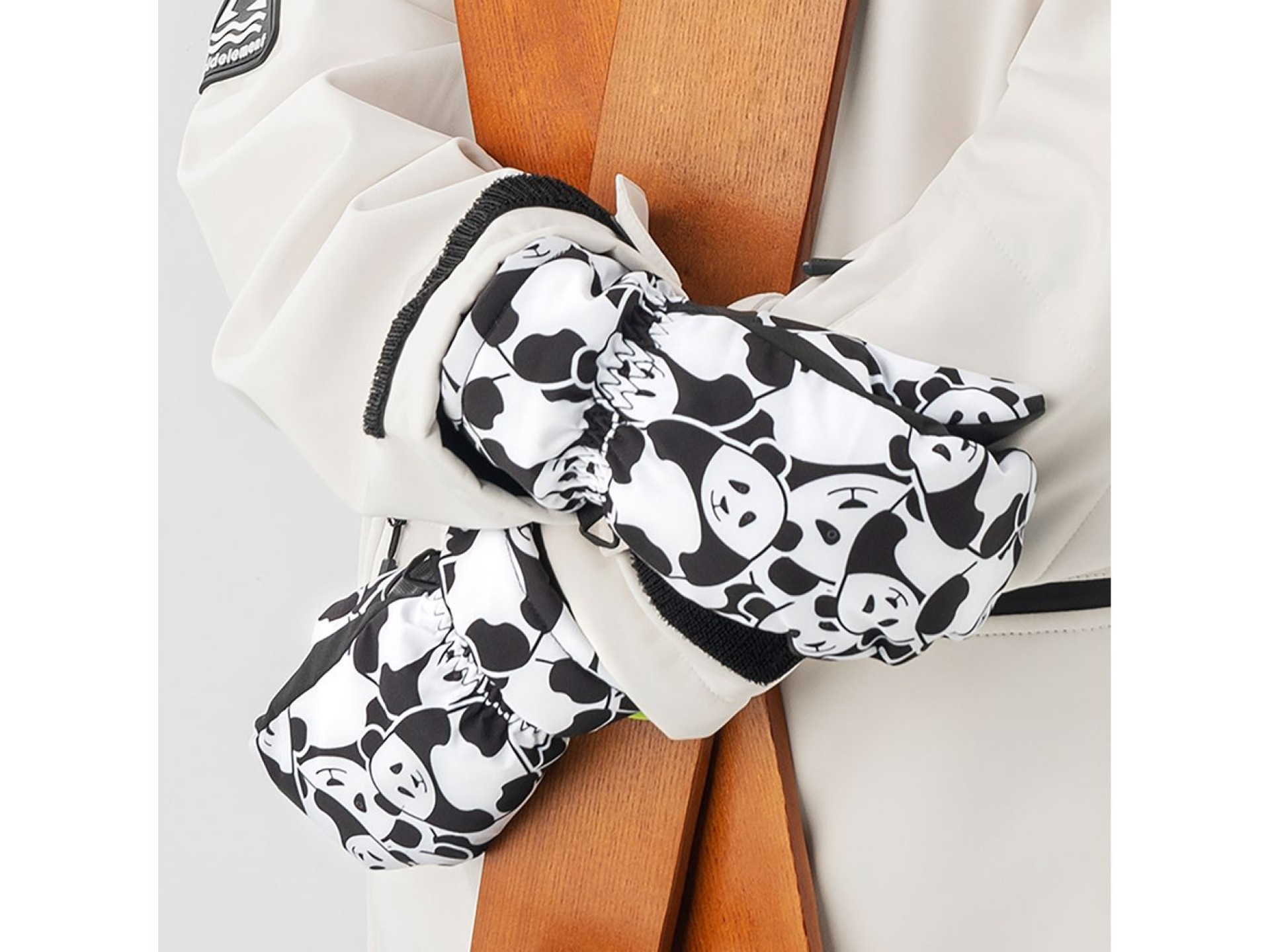 Qunature Panda Heat Transfer Ski Gloves Kids Size S - Black/White