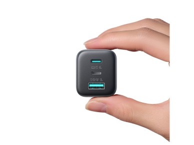 Joyroom JR-TO1 GaN 45 USB-C Lightning USB-A Wall Charger - Black Joyroom JR-TO1 GaN 45 USB-C Lightning USB-A Wall Charger - Black