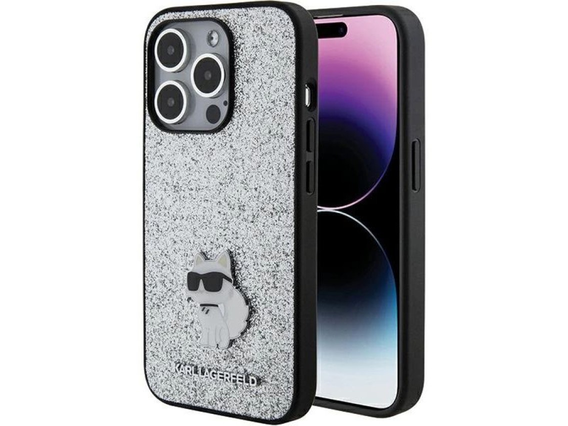 Capa para iPhone 15 Pro Max com alfinete metálico e logo Choupette fixo com glitter de Karl Lagerfel