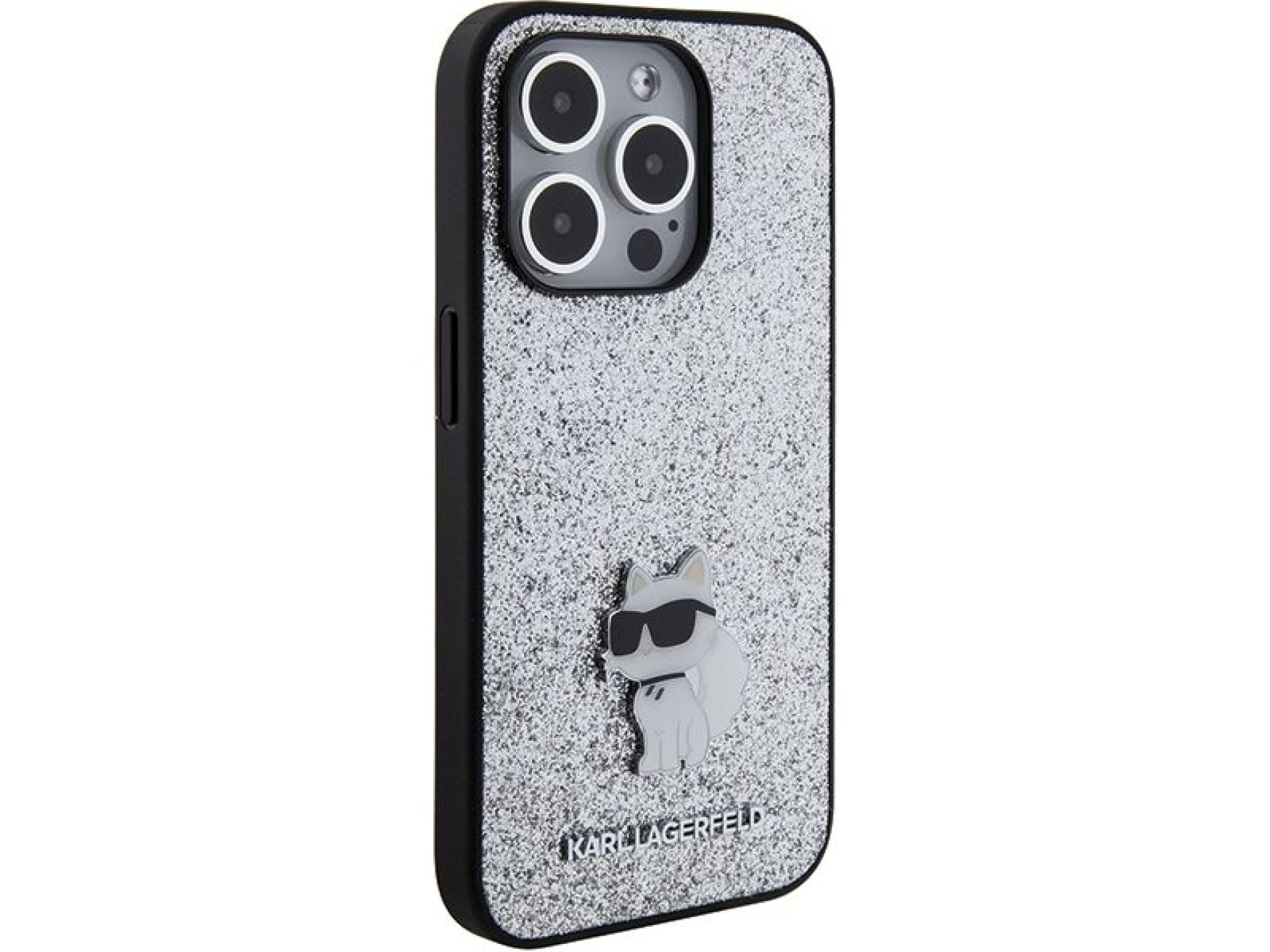 Capa para iPhone 15 Pro Max com alfinete metálico e logo Choupette fixo com glitter de Karl Lagerfel