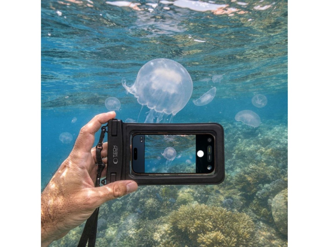 Funda impermeable Tech-Protect UWC7 de 6,9" - Negra