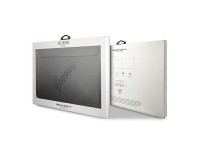 Capa Guess Saffiano Script para laptop de 13" - preta Capa Guess Saffiano Script para laptop de 13" - preta