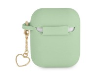 Capa para AirPods Guess GUA2LSCHSN, verde/verde, em silicone, com pingente de coração. Capa para AirPods Guess GUA2LSCHSN, verde/verde, em silicone, com pingente de coração.