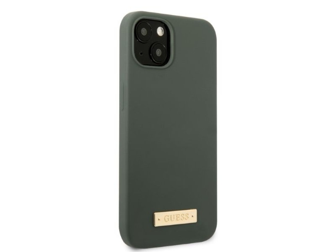 Capa rígida Guess GUHMP13MSBPLA para iPhone 13 de 6,1" nas cores verde/cáqui, com placa de silicone