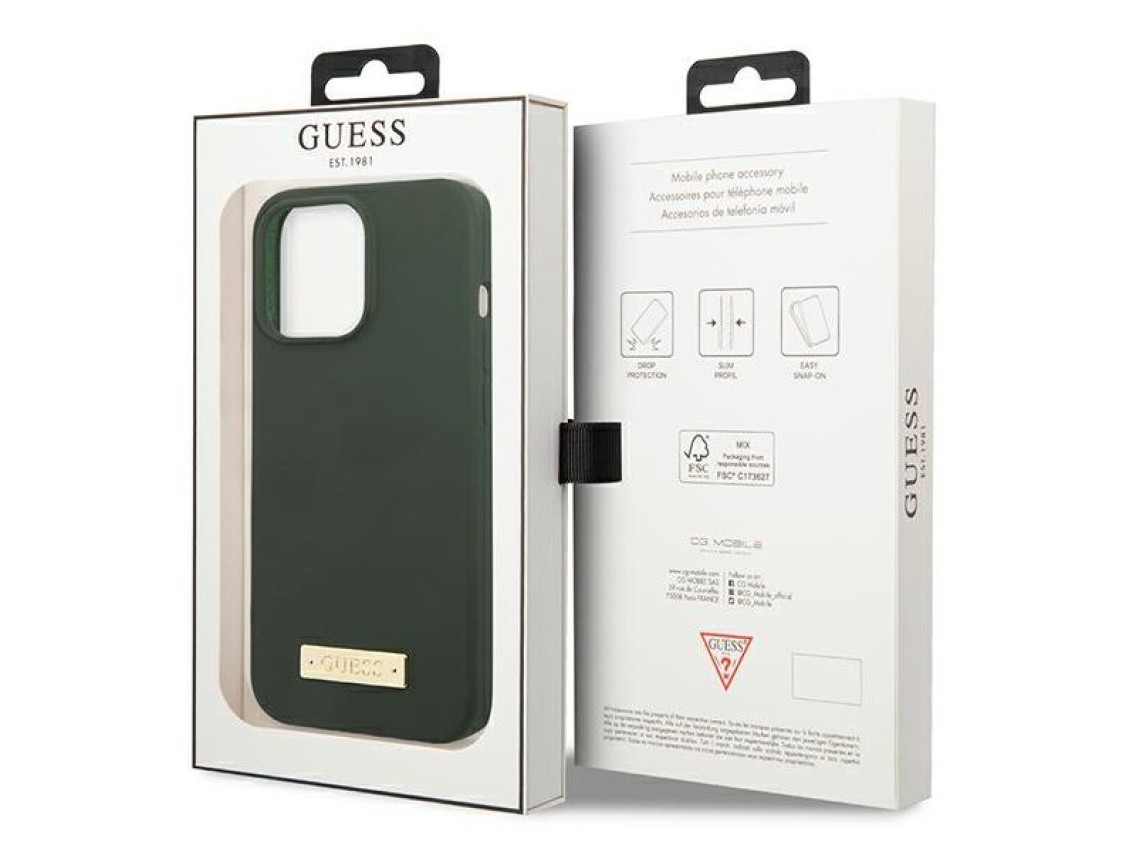 Funda rígida Guess GUHMP13XSPLA para iPhone 13 Pro Max de 6,7" en color verde/caqui, con placa de si