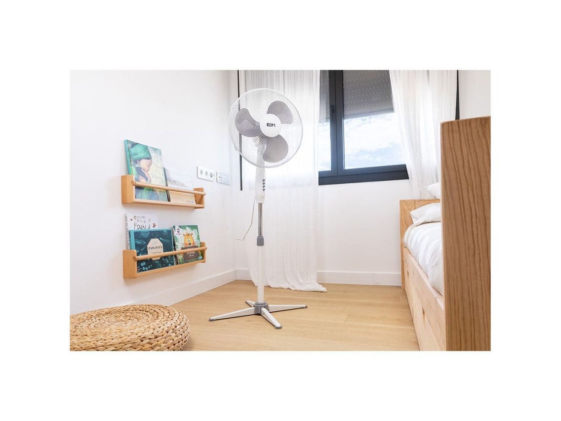 Stand-standing fan, white, 45w power, db 60, 40cm dia. blades, adjustable height 105-125cm