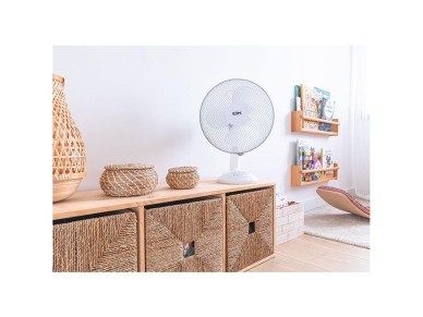 Ventilador de sobremesa blanco: 35w, 53,4 db, aspas: �30 x 48 cm