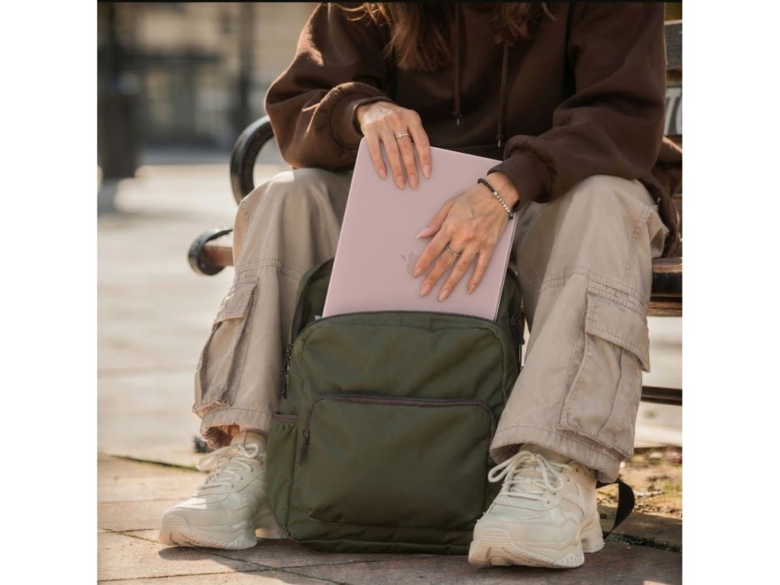Capa protetora Tech-Protect Softshell para MacBook 13" 2026 - Rosa Fosco