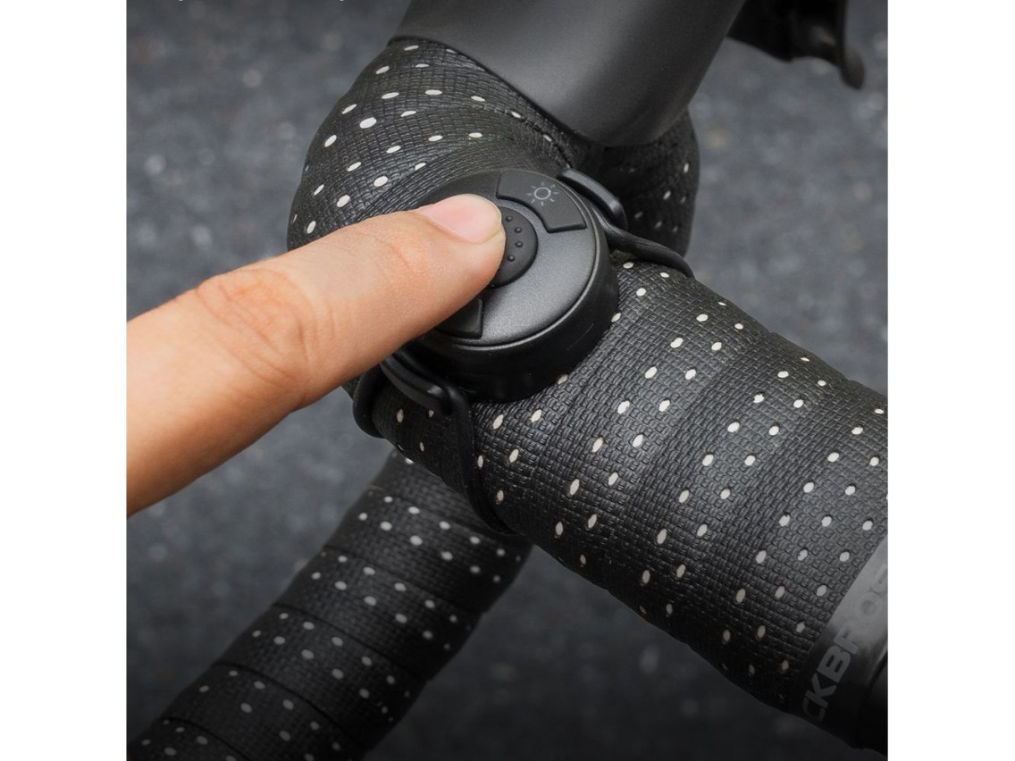 Luz dianteira para bicicleta Rockbros M8 1600lm com controle remoto, alcance de 10m, bateria recarre