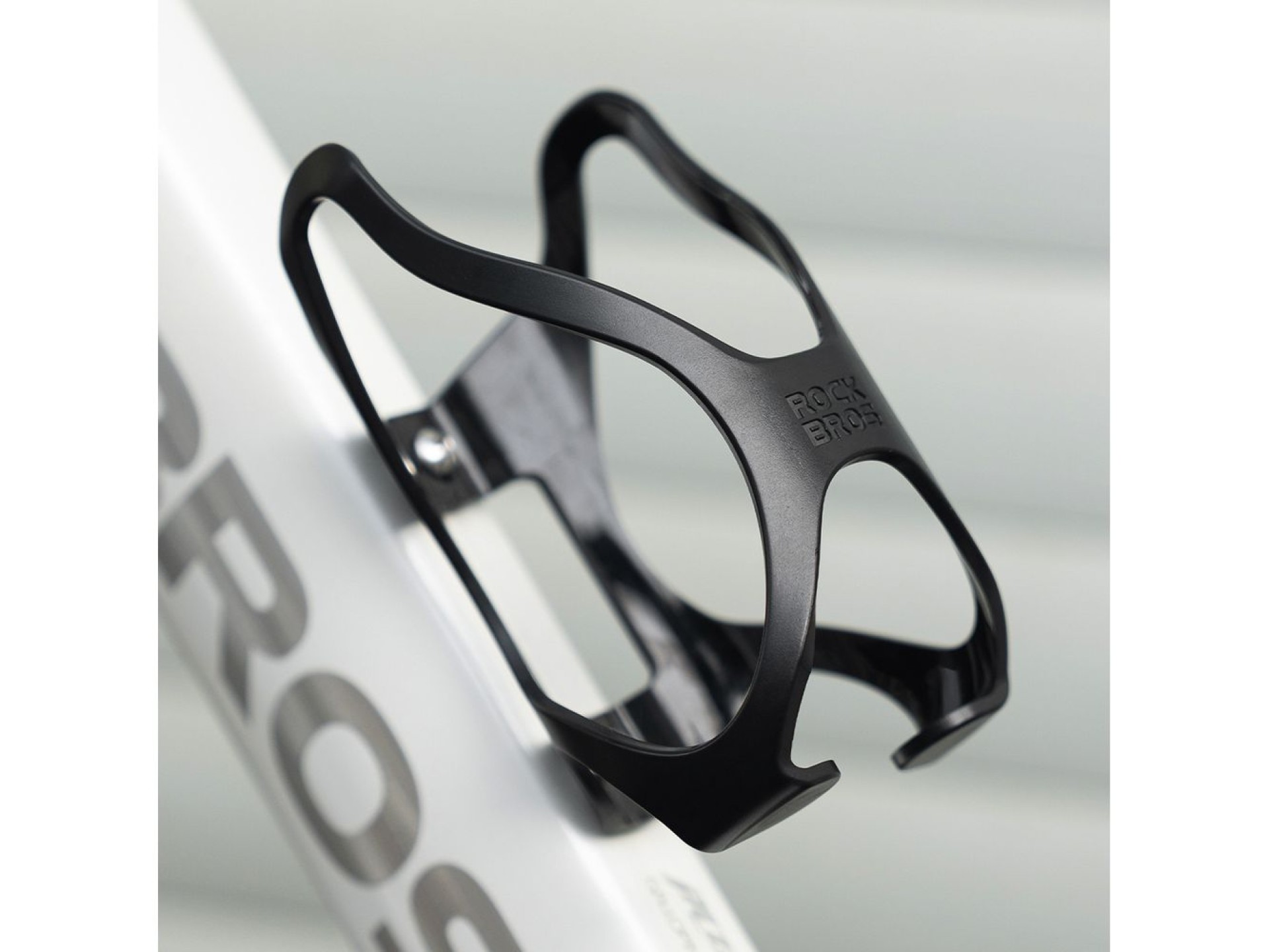 Rockbros LK24-H018 bottle holder plastic basket - black