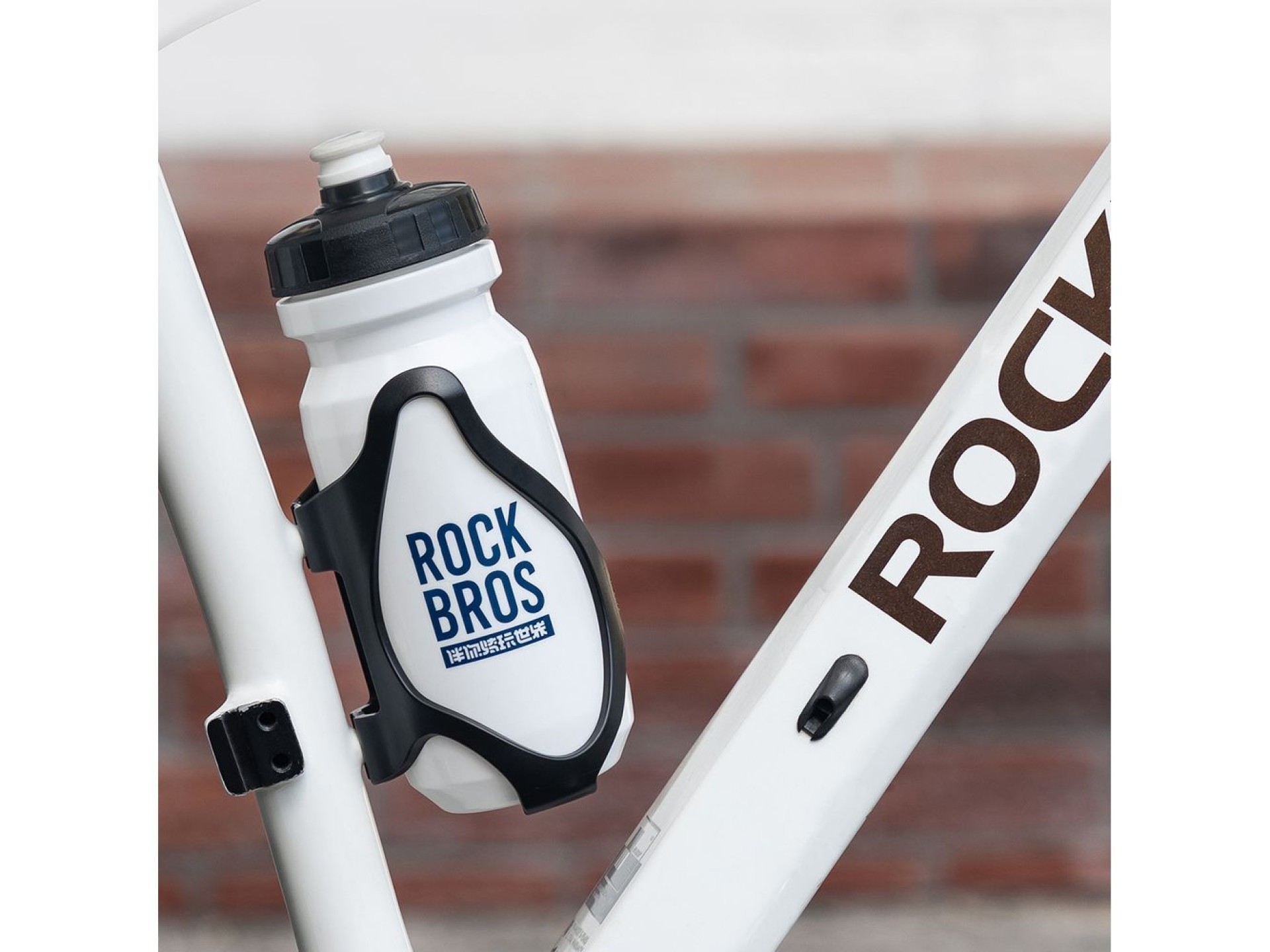 Rockbros LK24-H018 bottle holder plastic basket - black