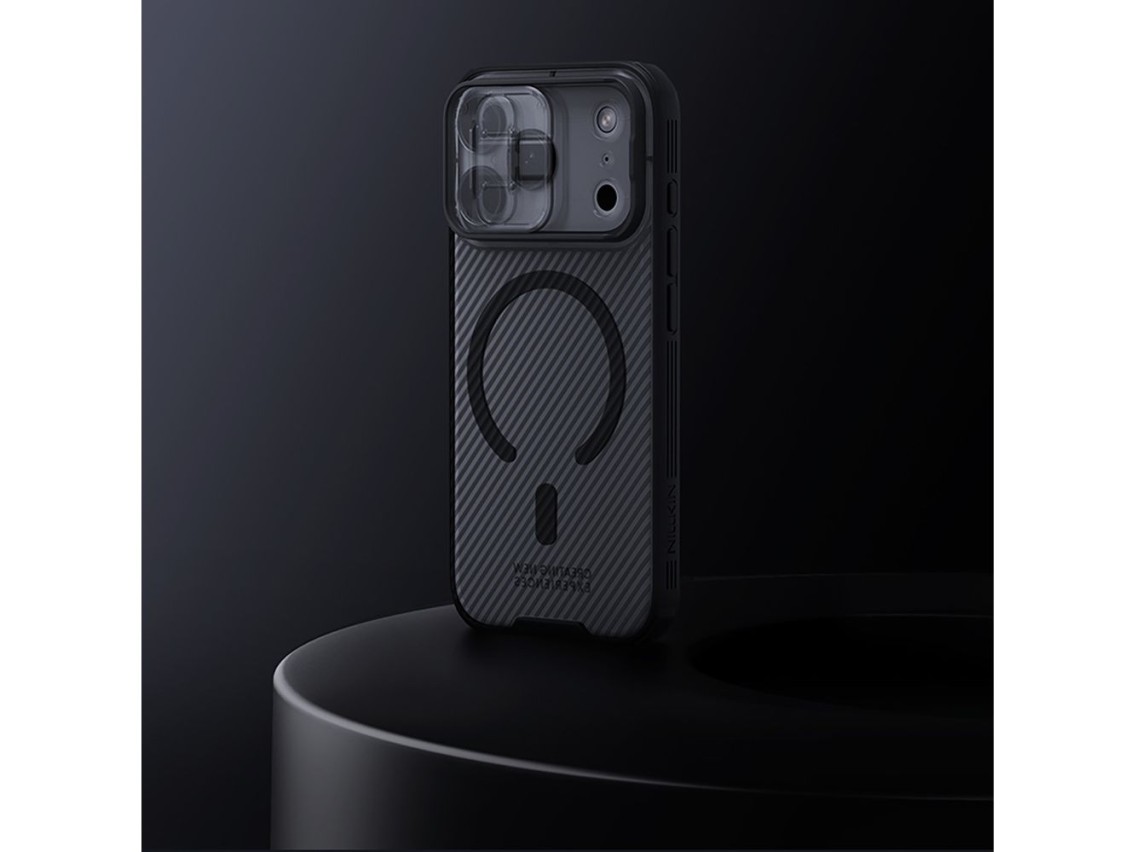 Capa Nillkin CamShield Pro compatível com MagSafe para iPhone 17 Pro Max - Preta transparente