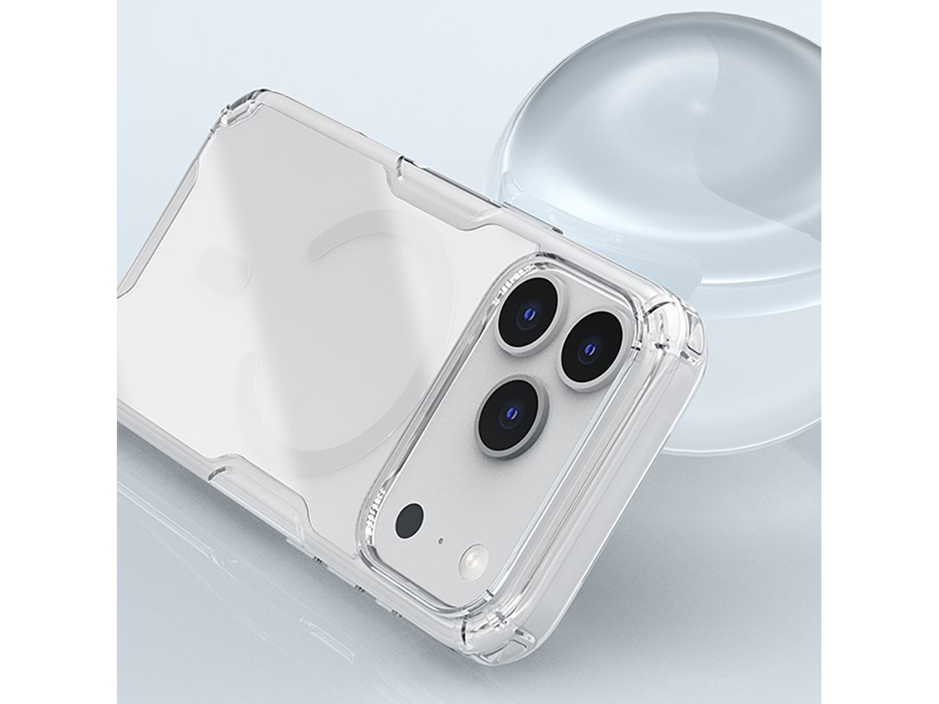 Capa Nillkin Nature TPU Pro compatível com MagSafe para iPhone 17 Pro - Branca