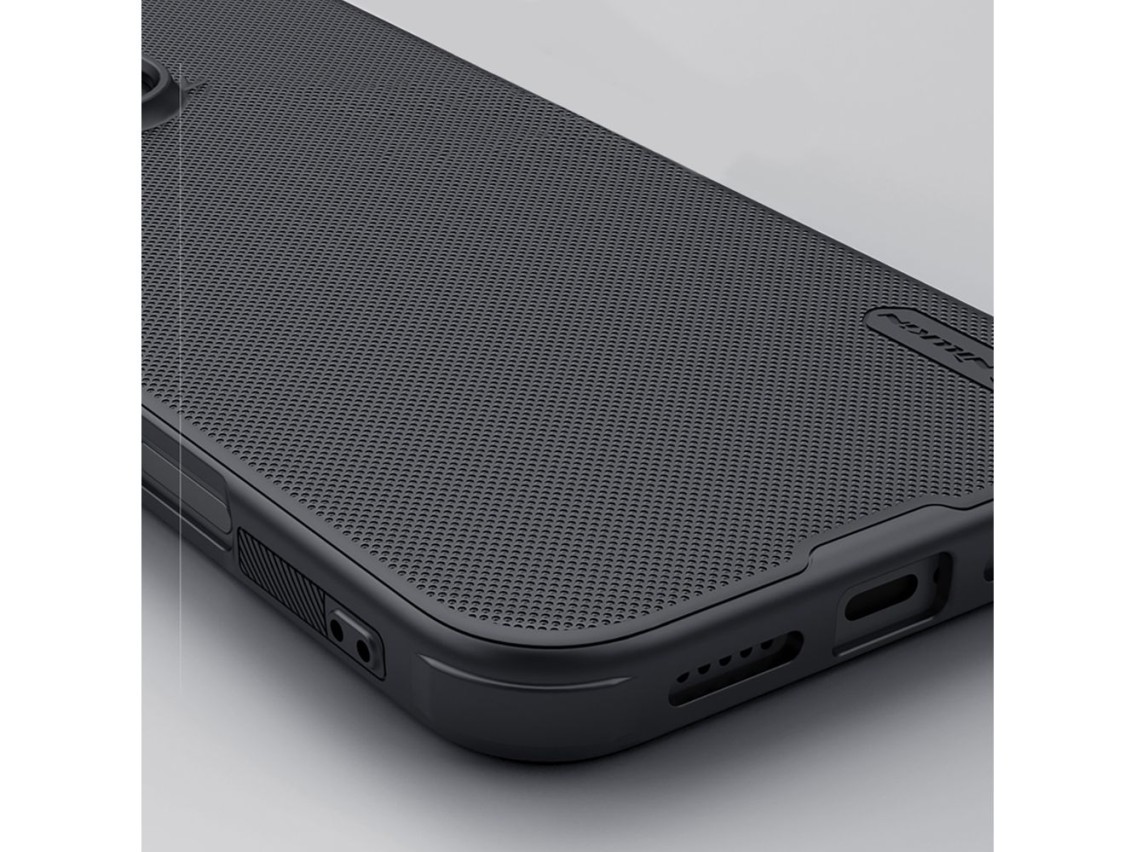 Capa Nillkin Super Frosted Shield Pro para iPhone 16 Pro - preta